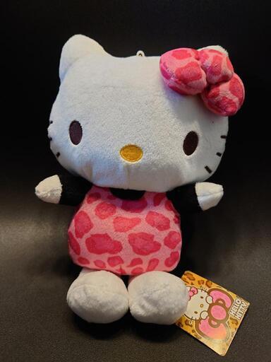 【新品】ハローキティ　ぬいぐるみビッグポーチ！ピンクヒョウ柄　ヌイグルミ　マスコット　小物入れ