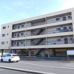 民泊可！！！ or アーティストのアトリエ！！！　あるいは倉庫と...
