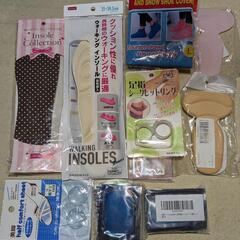 ♥便利グッズ50点！/靴擦れ防止/中敷き/ダイエットリング/耐震マット/子供トロフィー/クリスマスライト(新品)/携帯雨靴/EMS替えパットなどの画像