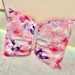 radyトロピカルフラワーリボンクッションの画像