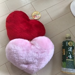 ※商談中　　ハート♡クッション2つ