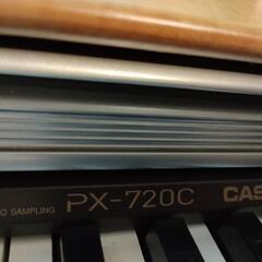 電子ピアノ（CASIO）Privia PX720Cと椅子の画像