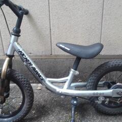 子供用自転車　キックバイク　キッカーアバンス