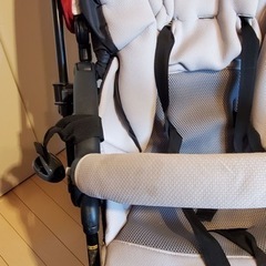 AB型ベビーカーコンビ ホワイトレーベル スゴカルα ４キャス Light エッグショック ＨＫ ブリーズレッド(RD)ライト SUGOCAL の画像