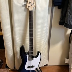 エレキベース