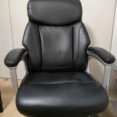 オフィスチェア　ニトリ