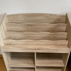 値下げ　美品　絵本棚 おもちゃ箱 テーブル デスク 机 大容量 収納 子供部屋 おしゃれ マガジンラック 木製 ディスプレイ リビング 知育玩具 モンテッソーリ ロウヤ LOWYAの画像