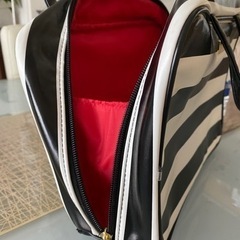 ポーチ付きバックの画像