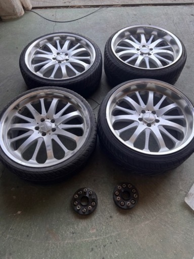 255/30/22 タイヤホイール