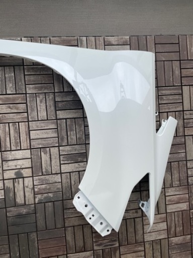 アルファード30系右フェンダー　値下げ相談可能