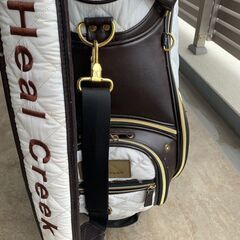 差し上げます　Heal Creek　ゴルフバッグ　Heal Creek 小物入れのおまけ付きの画像