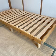 受け渡し決定   ニトリのシングル脚付きヘッドレスすのこベッド