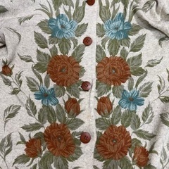 Nicoleの花柄のカーディガンの画像