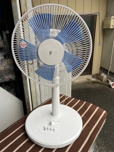 ■ヤマゼン 30cm リビング扇風機 2018年製 ALT-AG303■山善 ホワイトブルー