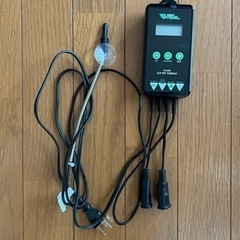 【値下げ】爬虫類ケージ(W91.5xD46.5xH48cm)  & 飼育セット一式 (フトアゴヒゲトカゲ)の画像