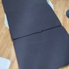 三つ折りマットレス シングルサイズの画像