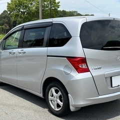 【㊗️ご成約🎊】《交換OK》2列シート5人乗りのコンパクトミニバン  フリード FLEX  Fパッケージ/H.I.D/地デジフルセグナビ/ETC/スロットルコントローラー付き！☆車検付きですぐ乗れます！の画像