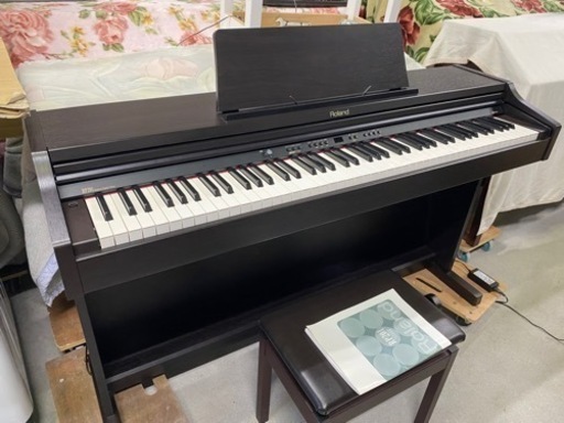お薦め品‼️美品‼️激安‼️ローランド電子ピアノ RP201 2010年