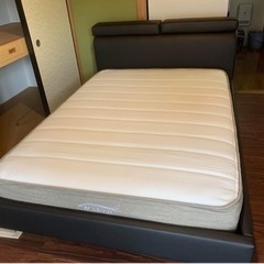 ニトリダブルベッドを売りたいです