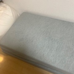 マットレス　グレーの画像