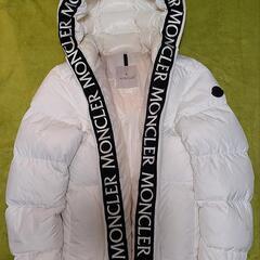 MONCLER　モンクレール　モンクラー　ダウンジャケットの画像