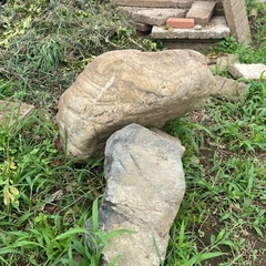 庭石　石の瓦礫　リフォーム　ガーデニング　無料の画像