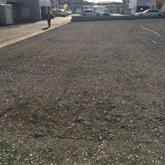 砕石・砂利・ぬかるみ・駐車場・整地の画像