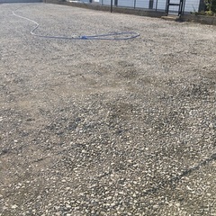 砕石・砂利・ぬかるみ・駐車場・整地の画像