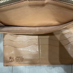 イルビゾンテの長財布の画像