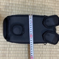DEGNER ハードケース付きのスマートフォンも収納可能 マグネット式タンクバッグ ブラックの画像