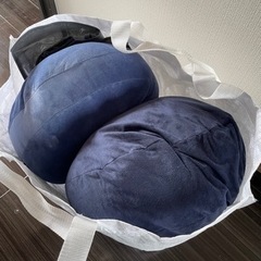 無印良品　クッション　2つ