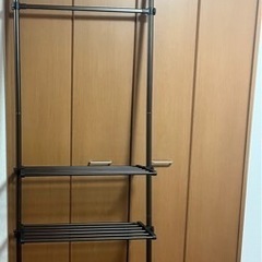 突っ張り棚　ラックの画像