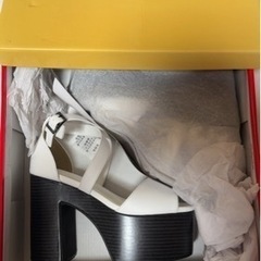 厚底サンダル👡