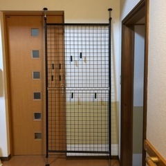 突っ張りパーテーションの画像