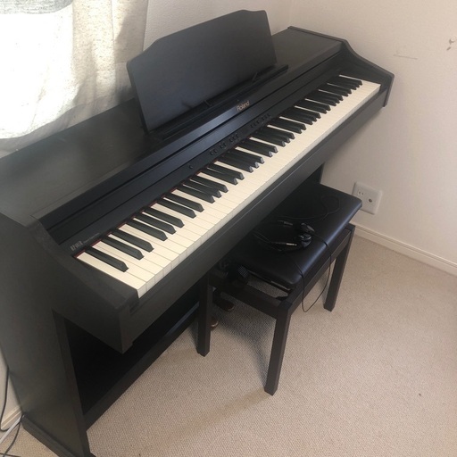 【HANA】Roland 電子ピアノ RP401R Roland - News Release - 好評の初心者向け電子ピアノに台数限定