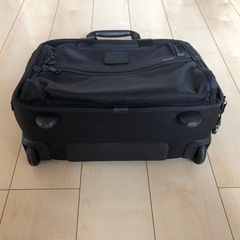 TUMI キャスター付ビジネスブリーフの画像