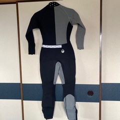 ウェットスーツ　レディース　値下げの画像