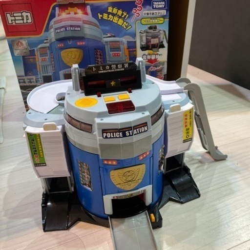 トミカ DXボリスステーション