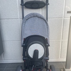 スマートトライク STR5　折りたたみ式ベビーカー型三輪車の画像