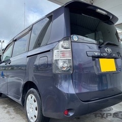 月々1.2万円〜分割払い可❗️車検2年付き！大人気☆トヨタ ヴォクシー☆HDDナビ☆DVD・TV視聴可☆ETC☆バックカメラ☆電動スライドドア☆ドライブレコーダー付きのフル装備☆車内広々三列シート‼️の画像