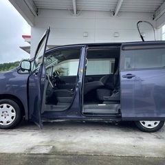月々1.2万円〜分割払い可❗️車検2年付き！大人気☆トヨタ ヴォクシー☆HDDナビ☆DVD・TV視聴可☆ETC☆バックカメラ☆電動スライドドア☆ドライブレコーダー付きのフル装備☆車内広々三列シート‼️の画像