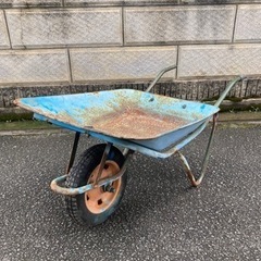 リサイクル品一輪車ねこ2000円