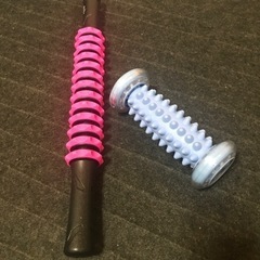 最終お値下げ中☆マッサージスティック＆足ツボローラーの画像