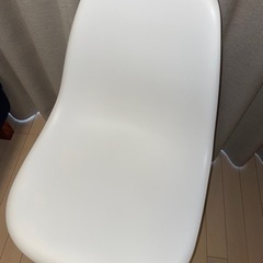 イームズチェア　リプロダクト　ホワイトの画像