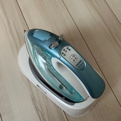 東芝　TOSHIBA  スチームアイロンの画像