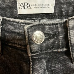ZARA スキニーの画像
