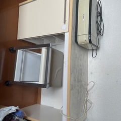 パソコンデスクの画像