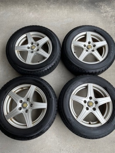 スタッドレスタイヤ・ホイールセット　15インチ