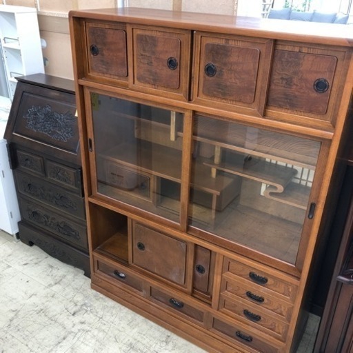 値下げしました。民芸家具調　茶箪笥