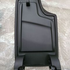 BMW M4 F82 純正アームレスト